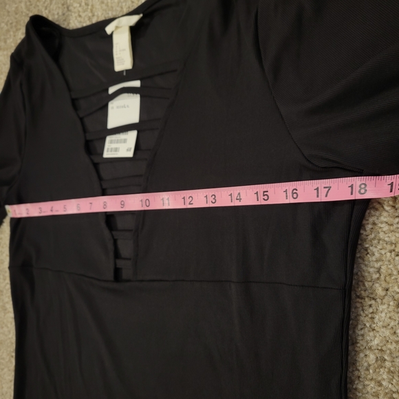 H&M Black Top - Picture 4 of 7